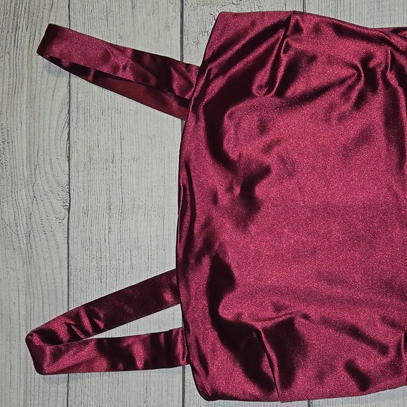 Lulus Women's Satin Bodysuit Burgundy/Pink Size M NWT - Picture 3 of 8